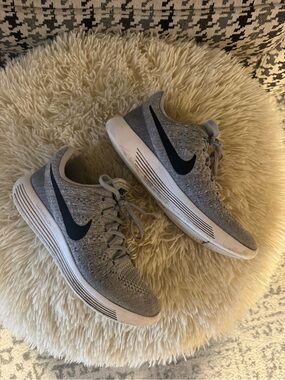 Nike Running Tennis Shoes